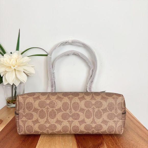 NWT Coach Fiona‎ Zip Tote Bag In Signature Canvas With Horse And Carriage Print - Picture 5 of 7